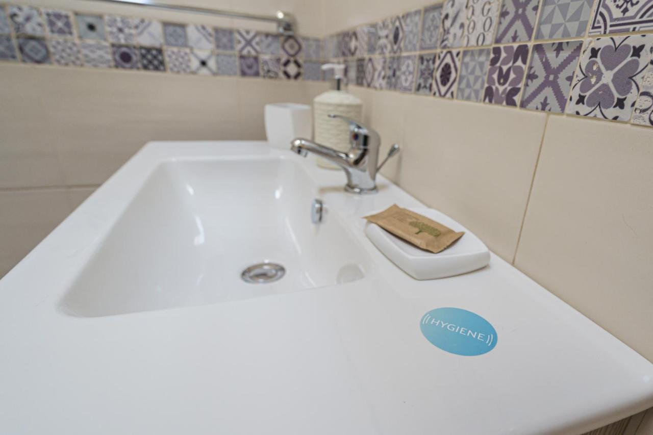 Holiday In Home Suite Archimede Catania Exterior foto